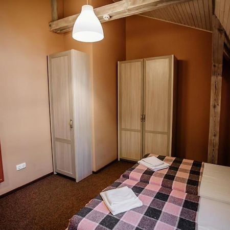 Guest House "Arkhistratyg" Lviv Eksteriør billede