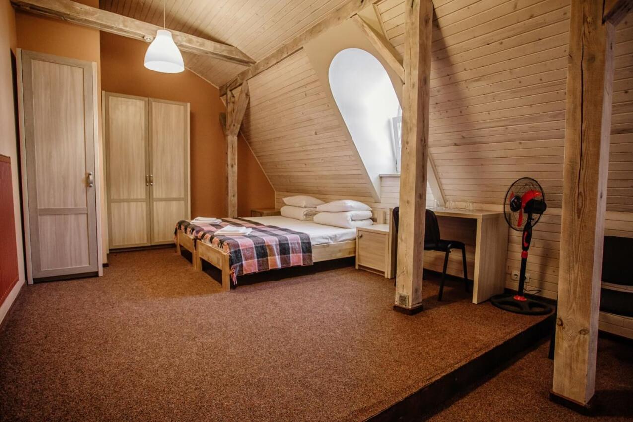 Guest House "Arkhistratyg" Lviv Eksteriør billede