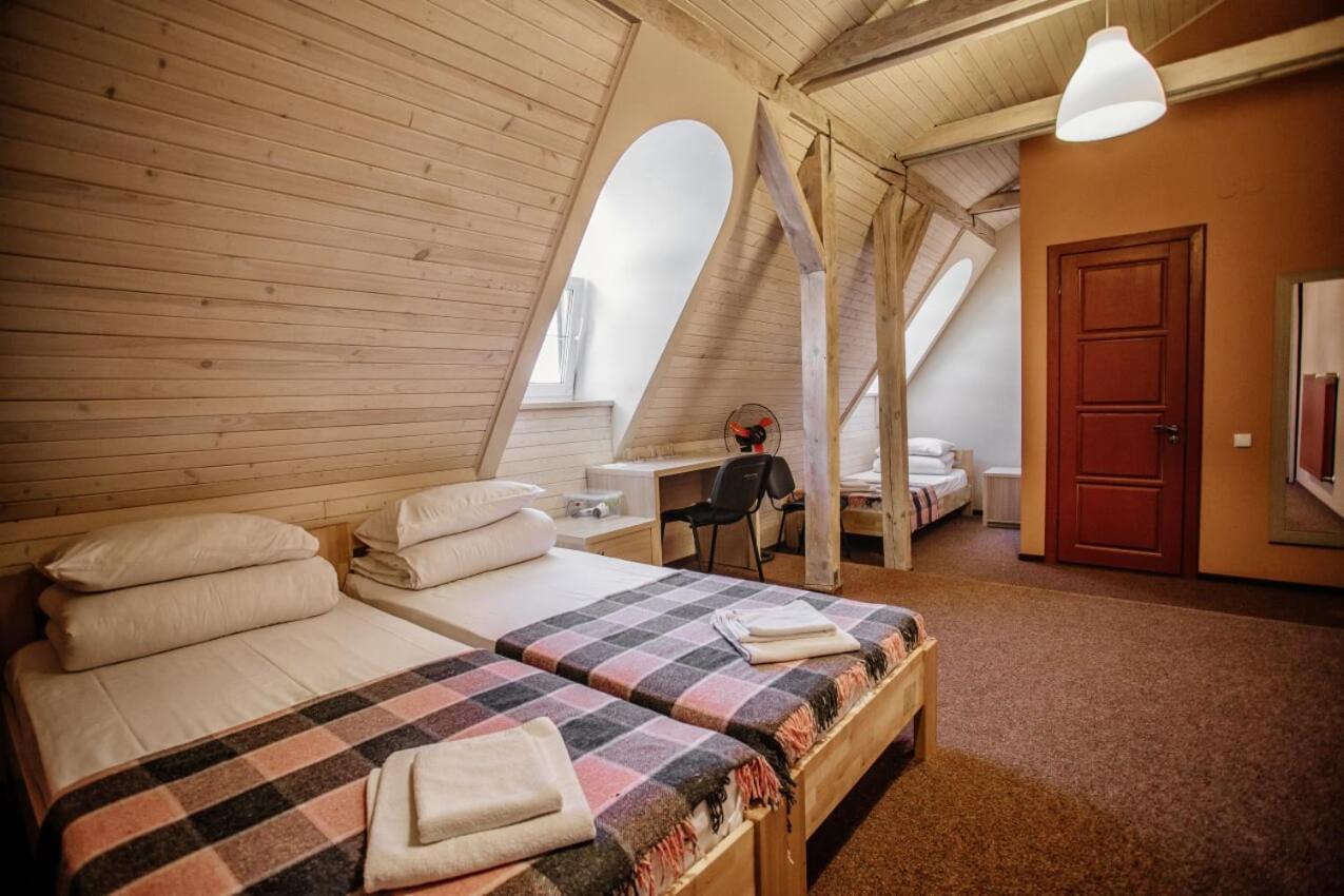 Guest House "Arkhistratyg" Lviv Eksteriør billede