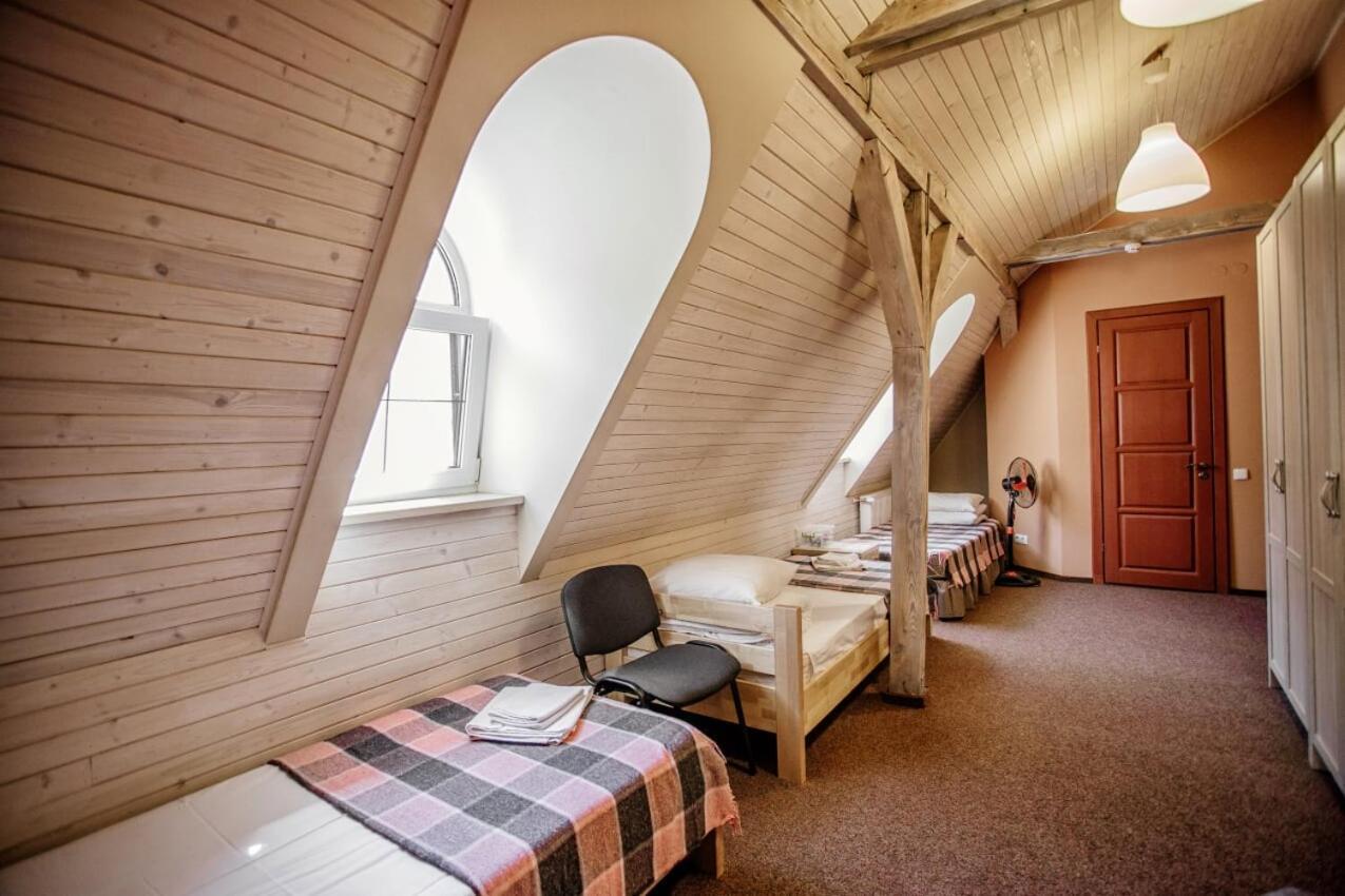 Guest House "Arkhistratyg" Lviv Eksteriør billede