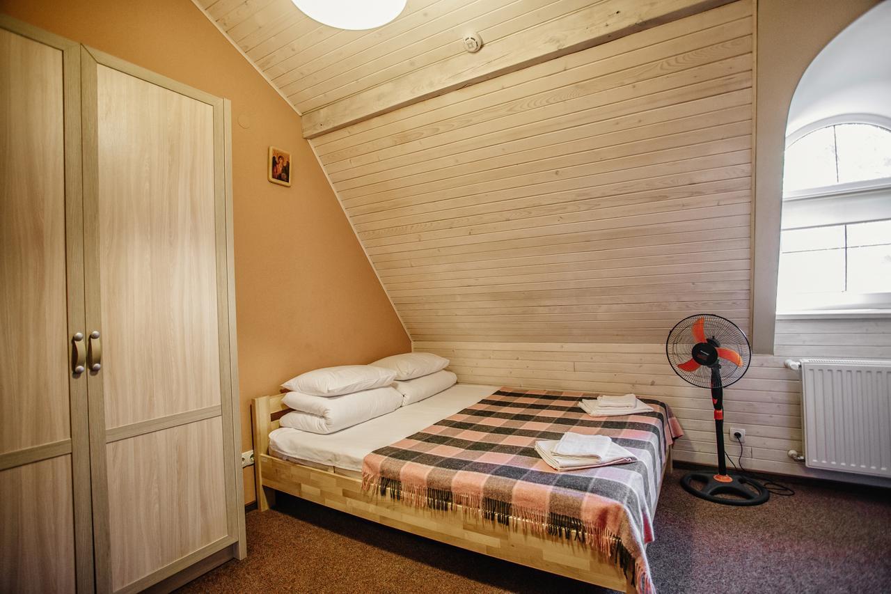 Guest House "Arkhistratyg" Lviv Eksteriør billede